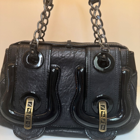 FENDI BLACK GRAINED LEATHER B BAG - Picture 2 of 5
